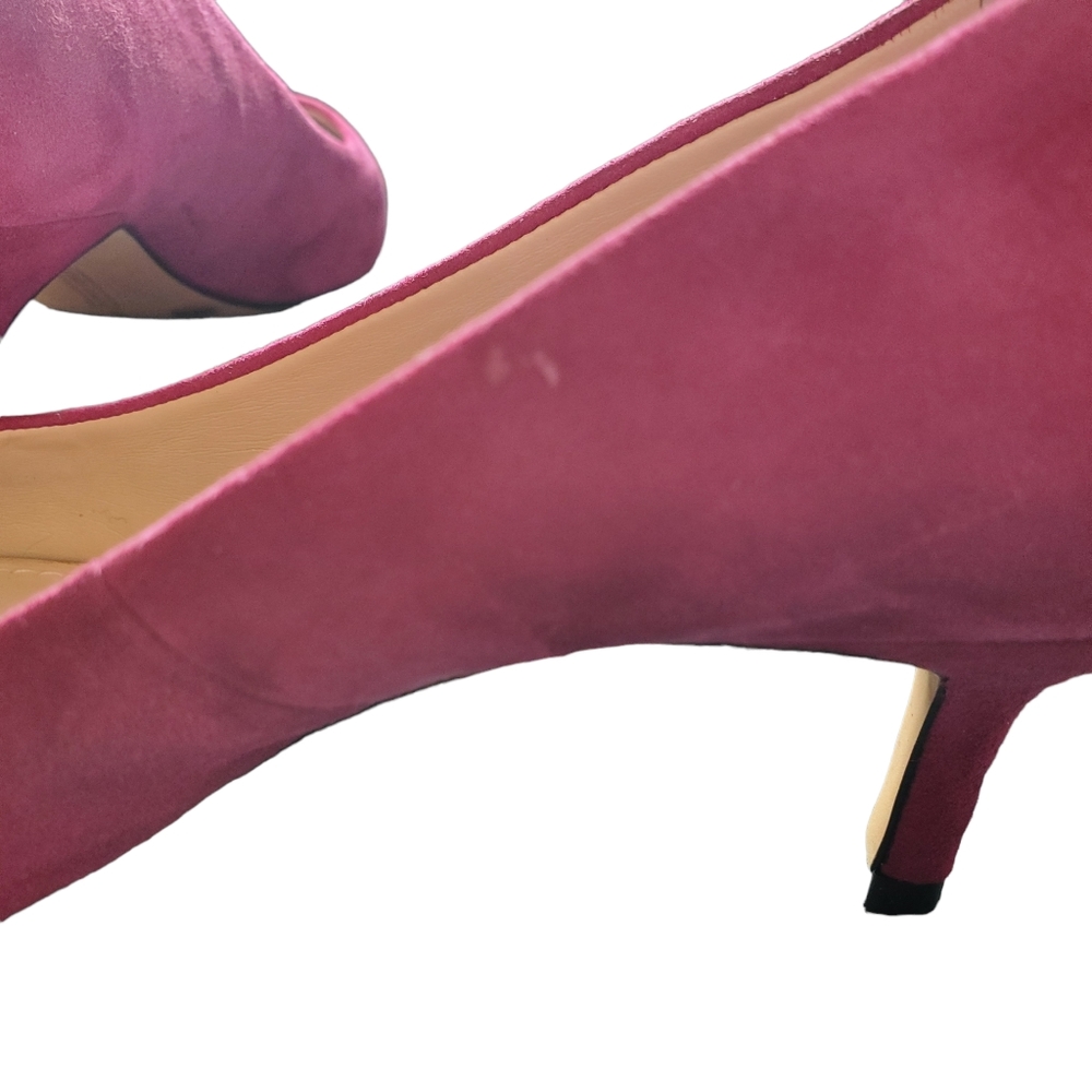 Vince Camuto purple faux suede 2½" heel shoes. 10M - Picture 7 of 10